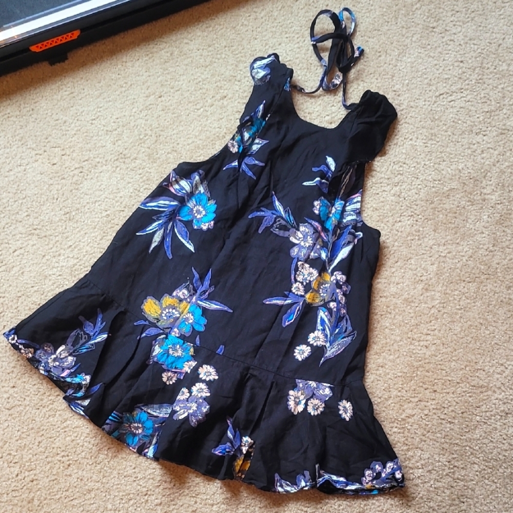 Free People | Summer In Tulum | Navy Floral